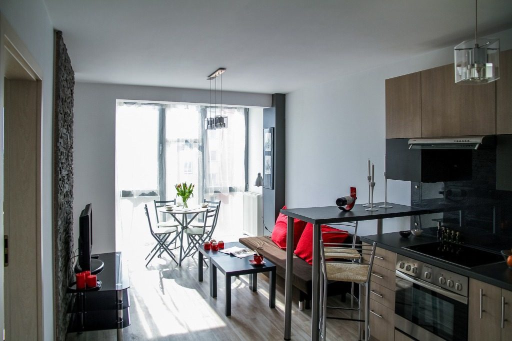 apartment-2094701_1920